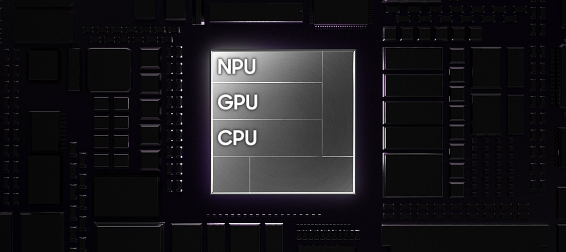 NPU, GPU, CPU를 갖춘 갤럭시 Z 폴드8 울트라 칩이 나타납니다. 이 칩은 'AI'라는 문구로 바뀌고 접힌 갤럭시 Z 폴드8 울트라의 후면부로 들어갑니다. 갤럭시용 스냅드래곤® 8 Elite 5세대 칩이 탑재되어 있습니다.